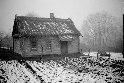 Spaziergang durch ein Dorf (Belarus, November 2000)